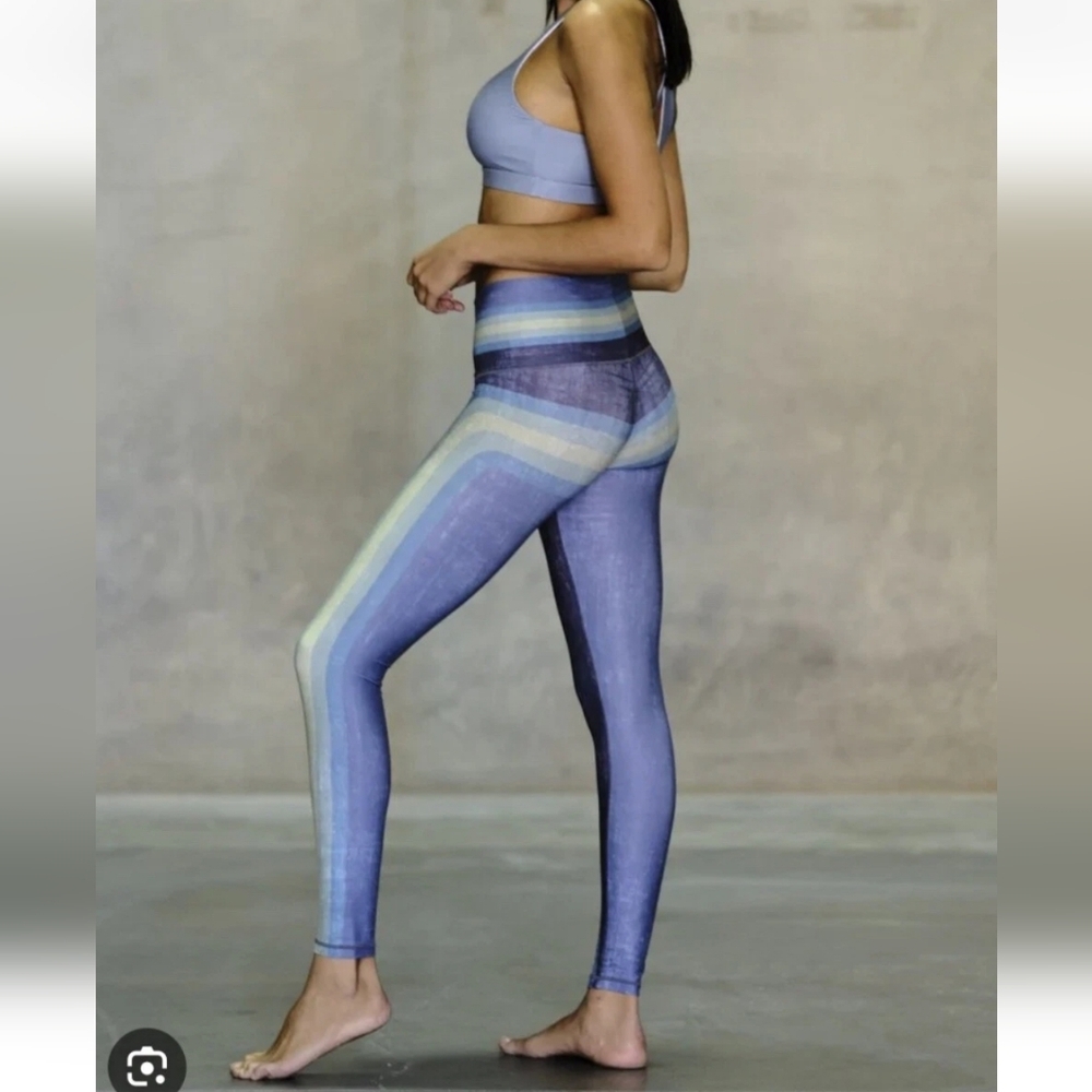 Niyama Sol Leggings Shirley Blue Retro Stripe Highwaist Barefoot Leggings Small - Picture 2 of 10